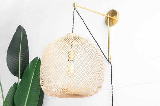 PLUG IN LIGHT MODEL No. 3541