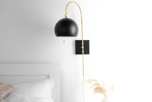 PLUG IN LIGHT MODEL No. 1783