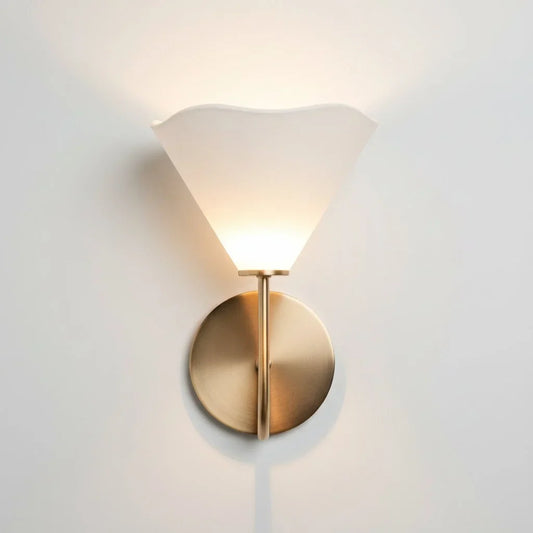 Leo Modern Fabric wall Sconce