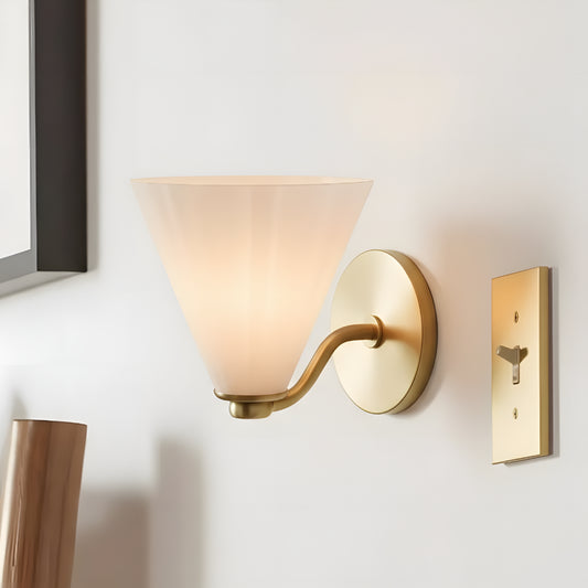 Kiro Modern Rippled Glass Flared Decorative Wall Sconce