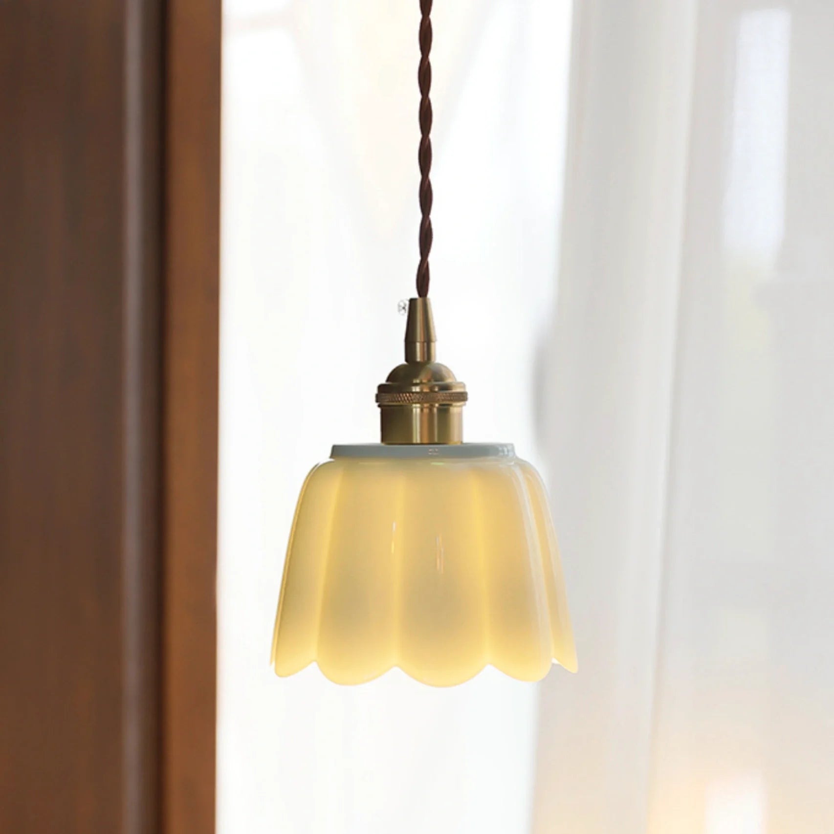Zorvyn Modern Ceramic Petals Pendant Light | Mergelighting – Merge Lighting