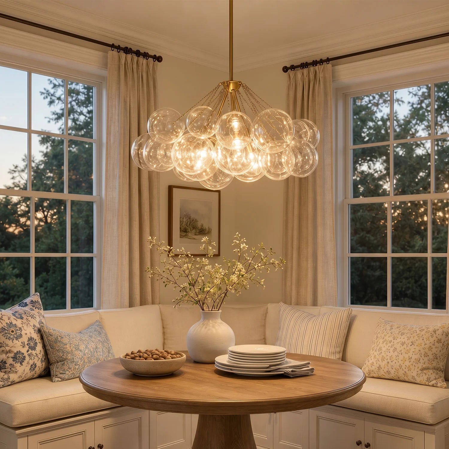 Brennan Modern Clear Glass Bubble Chandelier4.webp__PID:03a5f7fd-5c56-498f-8de1-1d8b0c75794f