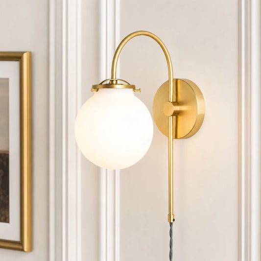 PLUG IN LIGHT MODEL No. 5821