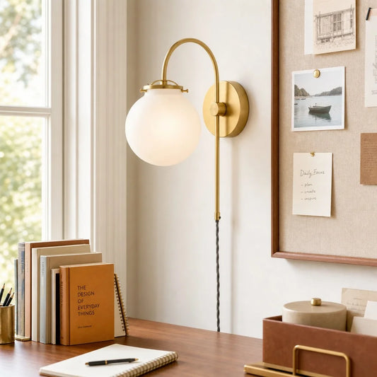 PLUG IN LIGHT MODEL No. 5821