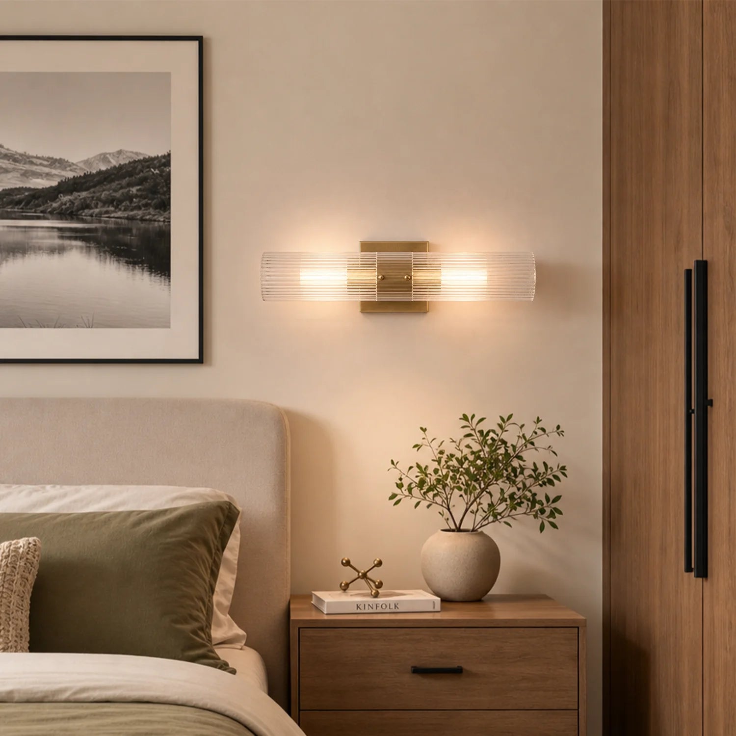 Reid Modern Nordic Minimalist Fabric Conical Wall Light3.webp__PID:2dbf15b2-be9b-4cb9-9c94-5f828adcee57