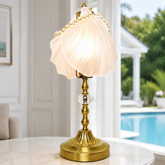 Serilda Vintage Shell Pearl Chain Table Lamp