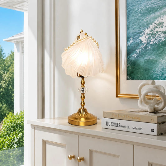 Serilda Vintage Shell Pearl Chain Table Lamp