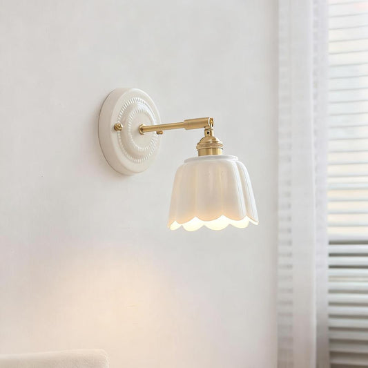 Sidney Vintage Flower Ceramic Wall Sconce